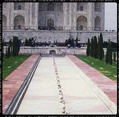 Taj Mahal Fountaines